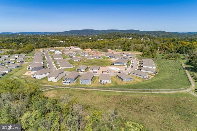 145 FORAGE CIR, Pottstown, PA 19464