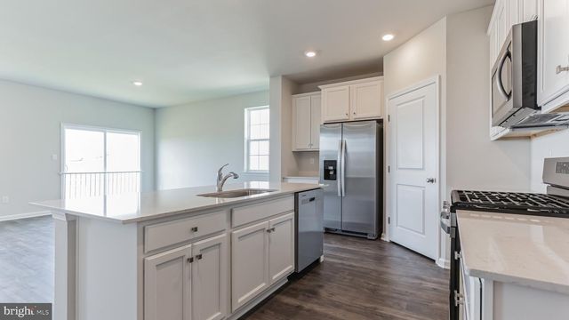 145 FORAGE CIR, Pottstown, PA 19464