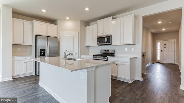 145 FORAGE CIR, Pottstown, PA 19464