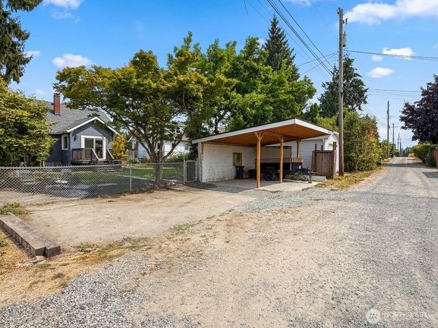 724 S 51st Street, Tacoma, WA 98408