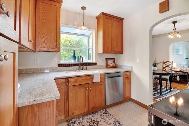 724 S 51st Street, Tacoma, WA 98408