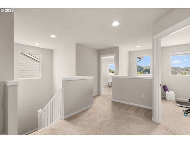 9354 N ALDER St, Camas, WA 98607