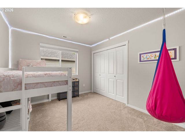9354 N ALDER St, Camas, WA 98607