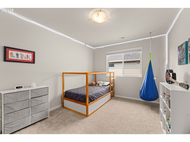 9354 N ALDER St, Camas, WA 98607