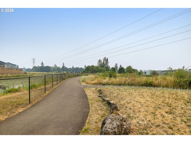 9354 N ALDER St, Camas, WA 98607