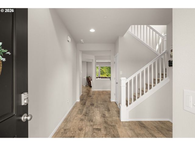 9354 N ALDER St, Camas, WA 98607