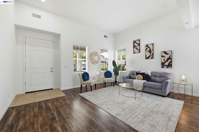 29014 Jetty Way, Hayward, CA 94545