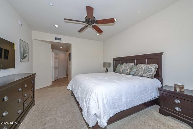 33550 N DOVE LAKES Drive 2041, Cave Creek, AZ 85331