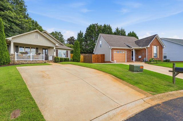610 Fawn Branch Trail, Boiling Springs, SC 29316