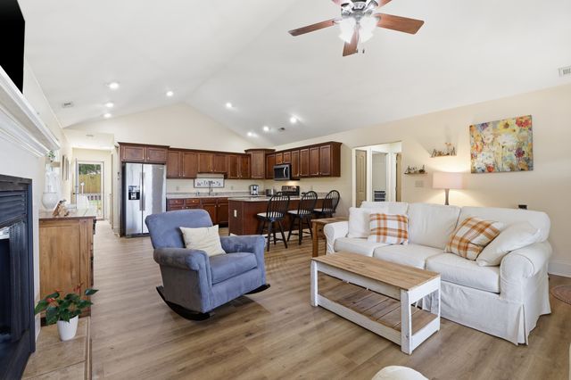 610 Fawn Branch Trail, Boiling Springs, SC 29316