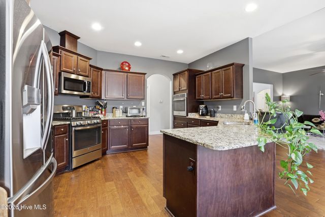 210 Kingsmill Drive, Pikeville, NC 27863