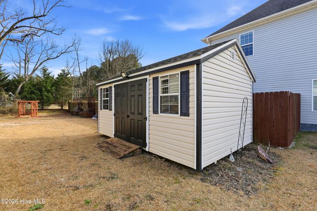 210 Kingsmill Drive, Pikeville, NC 27863