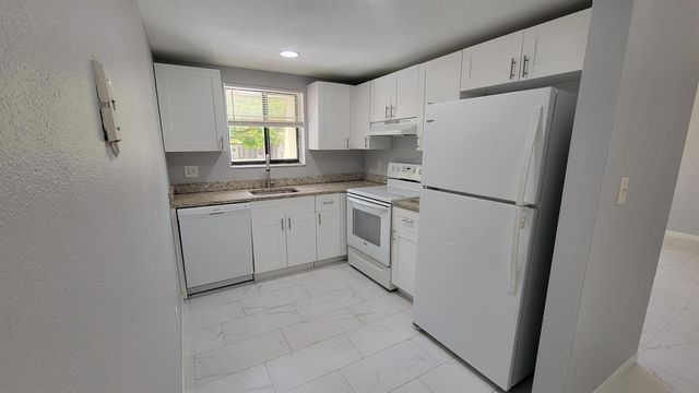 1045 S FLAGLER Avenue 717, Pompano Beach, FL 33060