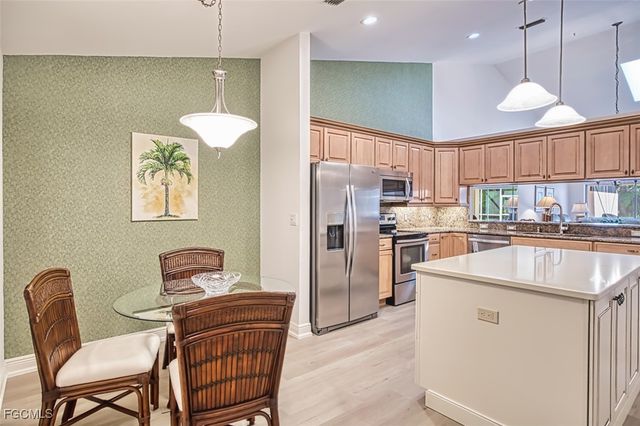 15193 Harbour Isle DR, Fort Myers, FL 33908