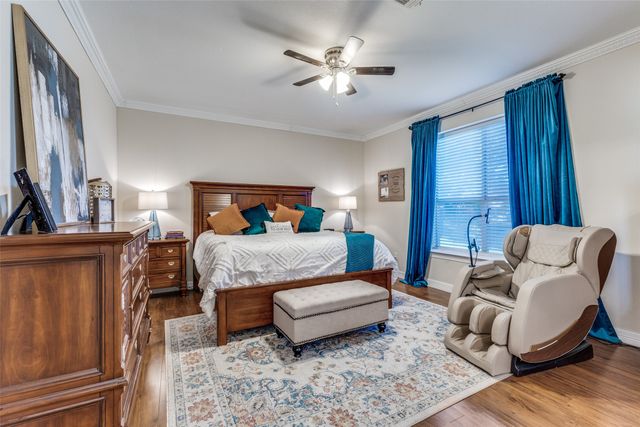 8678 Glen Hollow Drive, Fort Worth, TX 76179