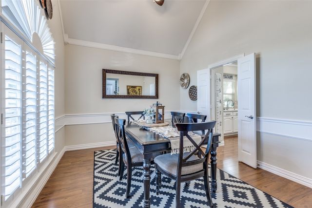 8678 Glen Hollow Drive, Fort Worth, TX 76179