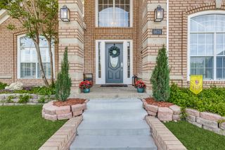 8678 Glen Hollow Drive, Fort Worth, TX 76179
