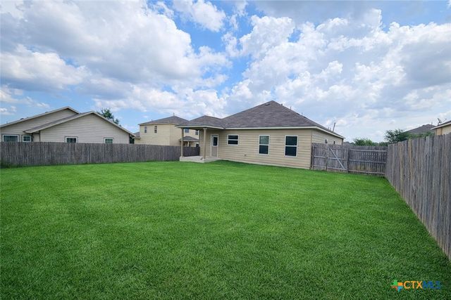 729 Community Drive, New Braunfels, TX 78132