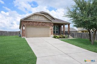 729 Community Drive, New Braunfels, TX 78132
