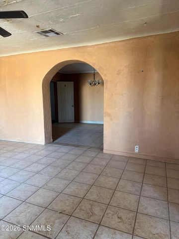 290 Florida Street, La Mesa, NM 88044