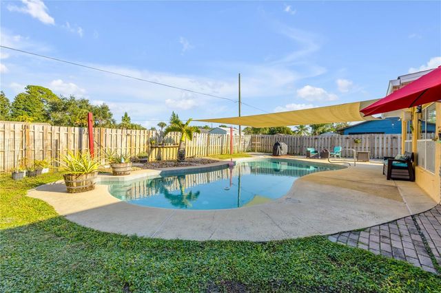 2425 TRAVELERS PALM DRIVE, Edgewater, FL 32141