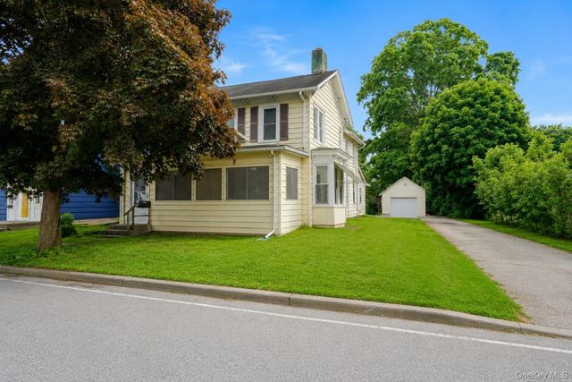 18 W Market Street, Hyde Park, NY 12538