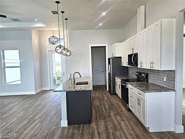4338 NW 31st TER, Cape Coral, FL 33993