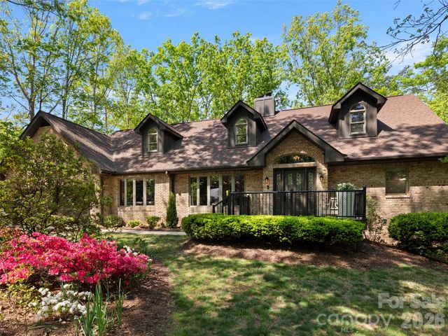 152 Eastmoor Drive, Asheville, NC 28805