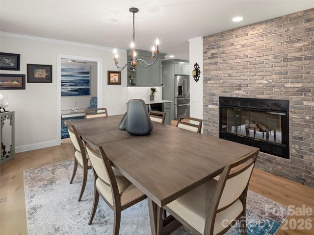 152 Eastmoor Drive, Asheville, NC 28805