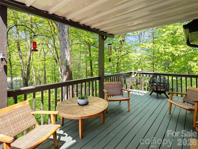 152 Eastmoor Drive, Asheville, NC 28805