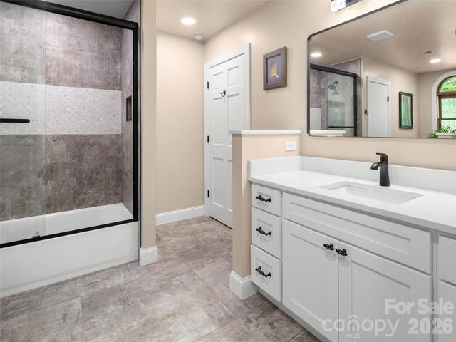 152 Eastmoor Drive, Asheville, NC 28805