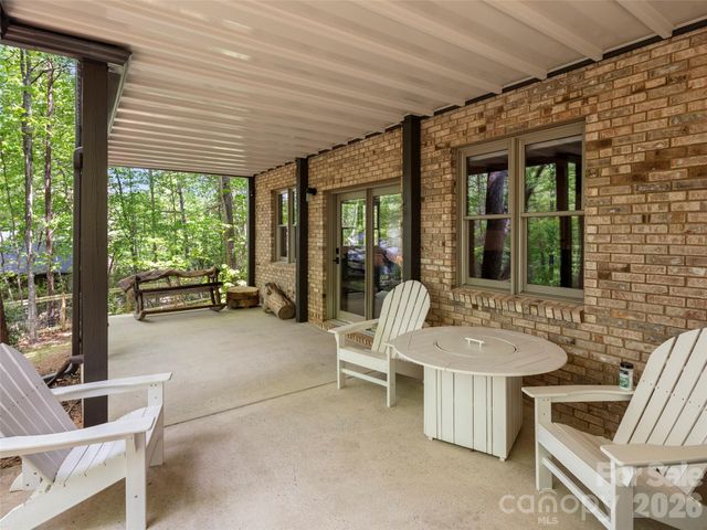 152 Eastmoor Drive, Asheville, NC 28805