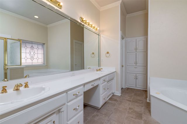 1910 Channing Park Drive, Arlington, TX 76013