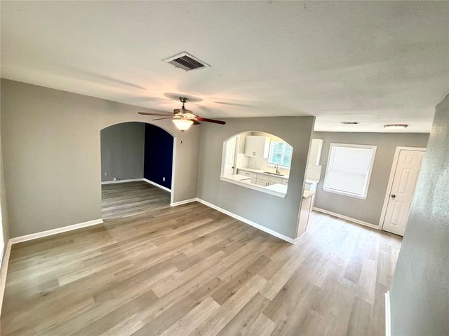 5715 Lakefield Drive, Houston, TX 77033