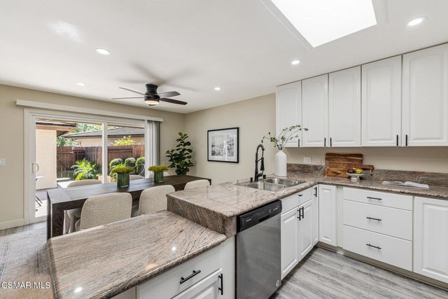 1137 Bright Glen Circle, Westlake Village, CA 91361