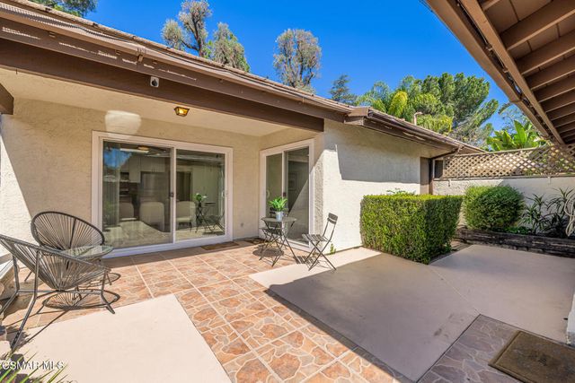 1137 Bright Glen Circle, Westlake Village, CA 91361