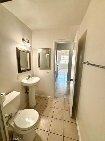 650 N Third Avenue C, Upland, CA 91786