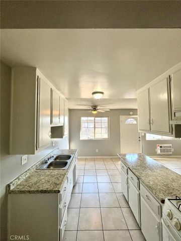 650 N Third Avenue C, Upland, CA 91786