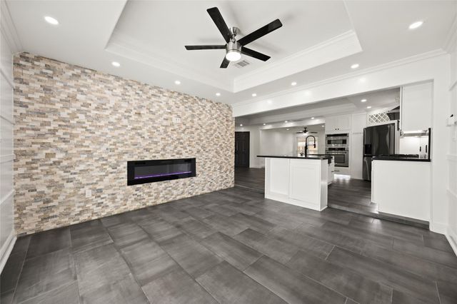 10322 Southport Drive, Houston, TX 77089