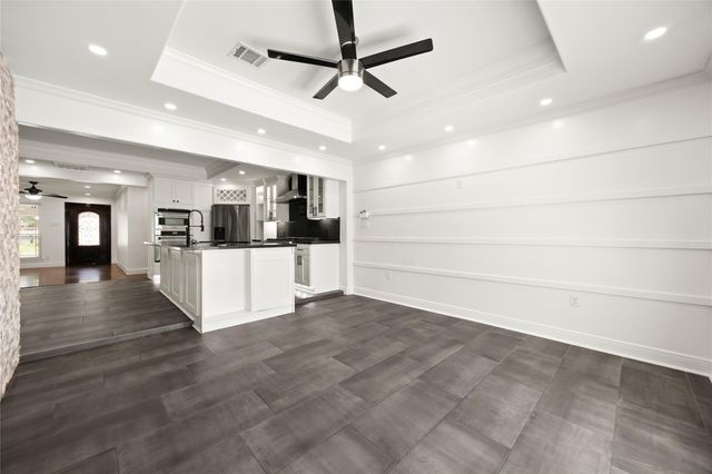 10322 Southport Drive, Houston, TX 77089