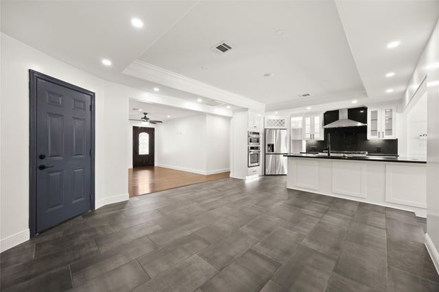 10322 Southport Drive, Houston, TX 77089