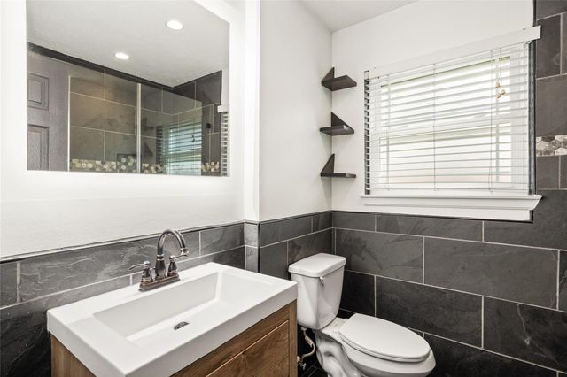 10322 Southport Drive, Houston, TX 77089
