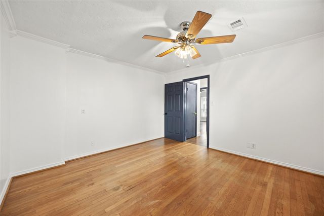 10322 Southport Drive, Houston, TX 77089