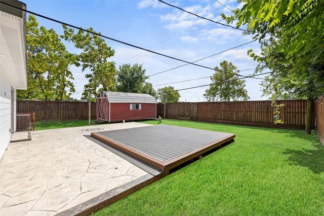 10322 Southport Drive, Houston, TX 77089