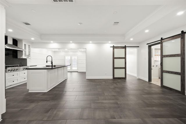 10322 Southport Drive, Houston, TX 77089