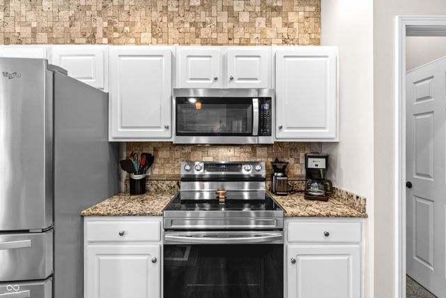 5926 Regency Drive, Columbus, IN 47203