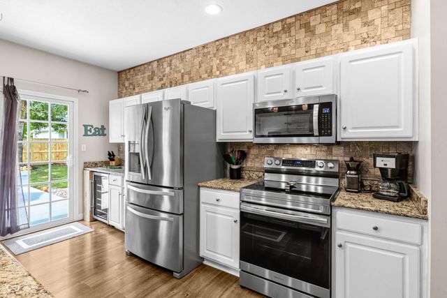 5926 Regency Drive, Columbus, IN 47203