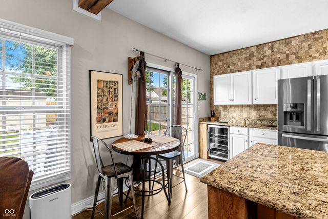 5926 Regency Drive, Columbus, IN 47203