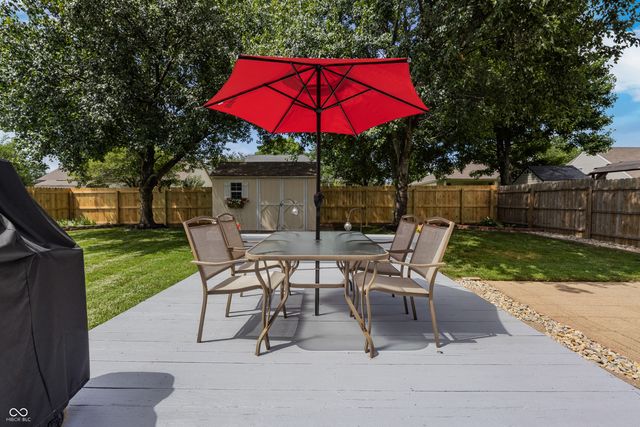 5926 Regency Drive, Columbus, IN 47203