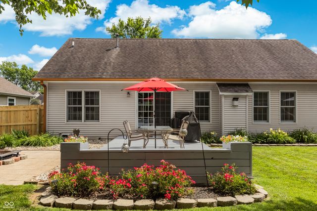5926 Regency Drive, Columbus, IN 47203